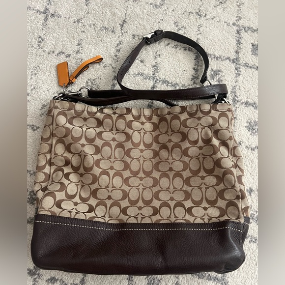 Coach Bag - Picture 2 of 5